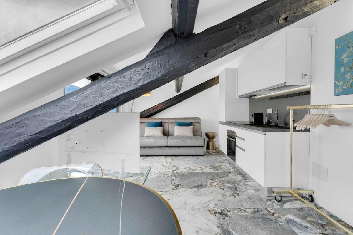 Porta Venezia -the Roofs Of Apartment Mailand