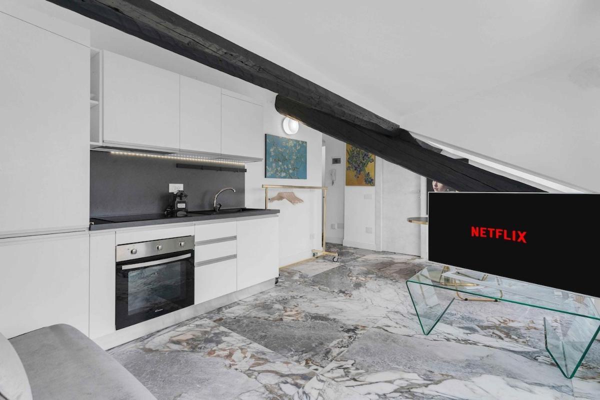 Apartment Porta Venezia -the Roofs Of Mailand